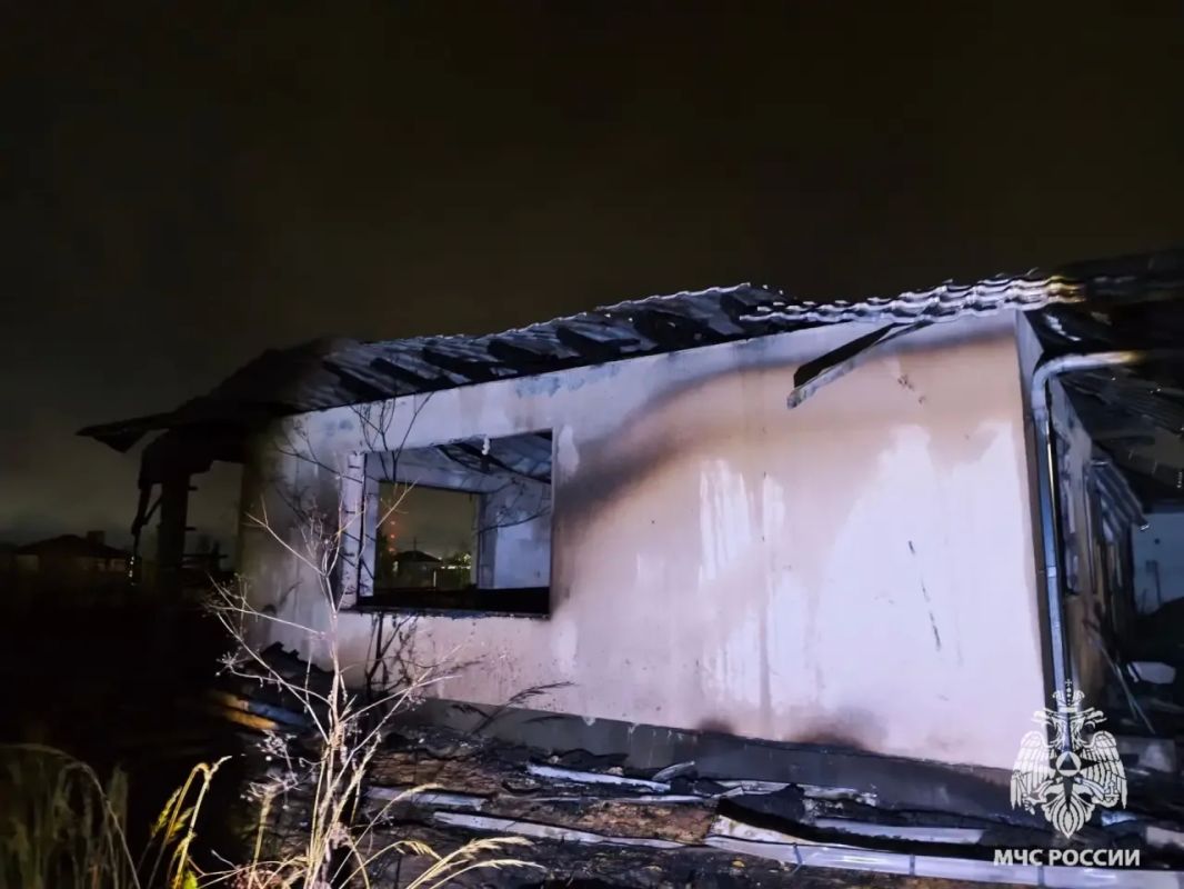 28 выездов за минувшую пятницу: тушили строящийся дом и дачу 28 выездов за минувшую пятницу: тушили строящийся дом и дачу