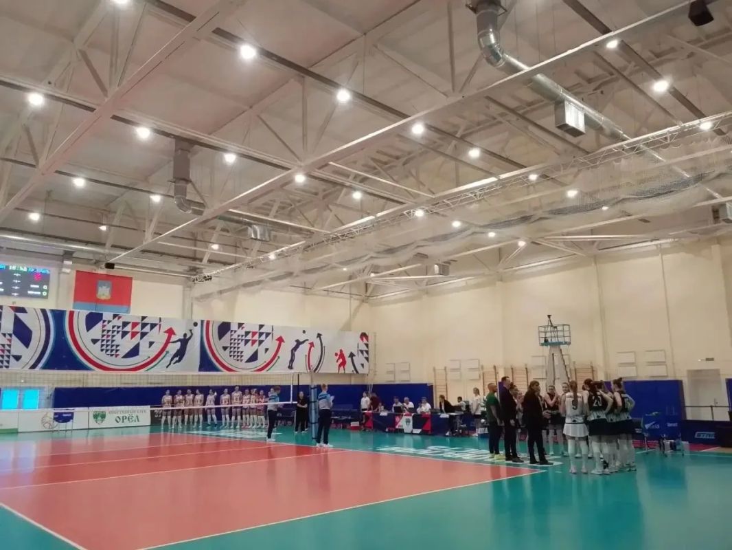 Женский волейбольный клуб «Орёл» одержал уверенную победу над командой из Таганрога Женский волейбольный клуб «Орёл» одержал уверенную победу над командой из Таганрога
