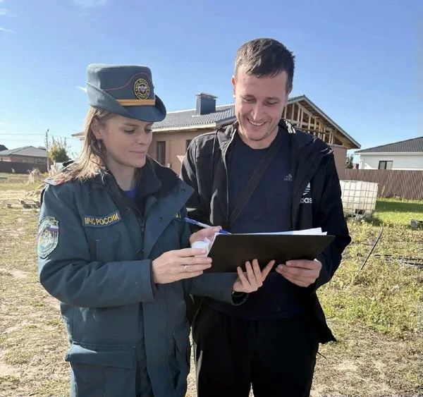 9 многодетным семьям Орловского округа вручили пожарные извещатели 9 многодетным семьям Орловского округа вручили пожарные извещатели