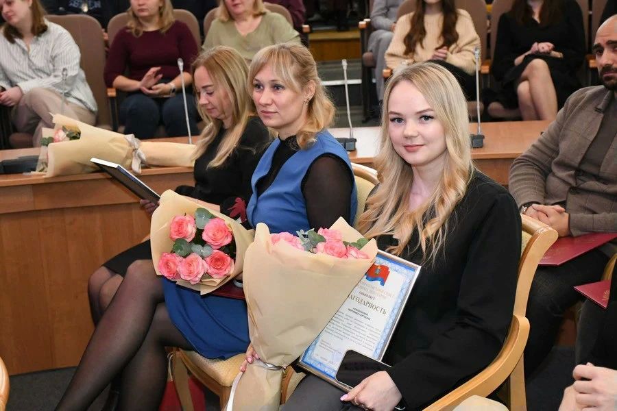 Знаете ли вы, что в нашем регионе с 2018 года отремонтировано 1700 километров дорог и это равно расстоянию от Орла до Берлина? Знаете ли вы, что в нашем регионе с 2018 года отремонтировано 1700 километров дорог и это равно расстоянию от Орла до Берлина?