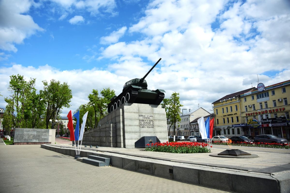 В Орле временно ограничат движение возле сквера Танкистов