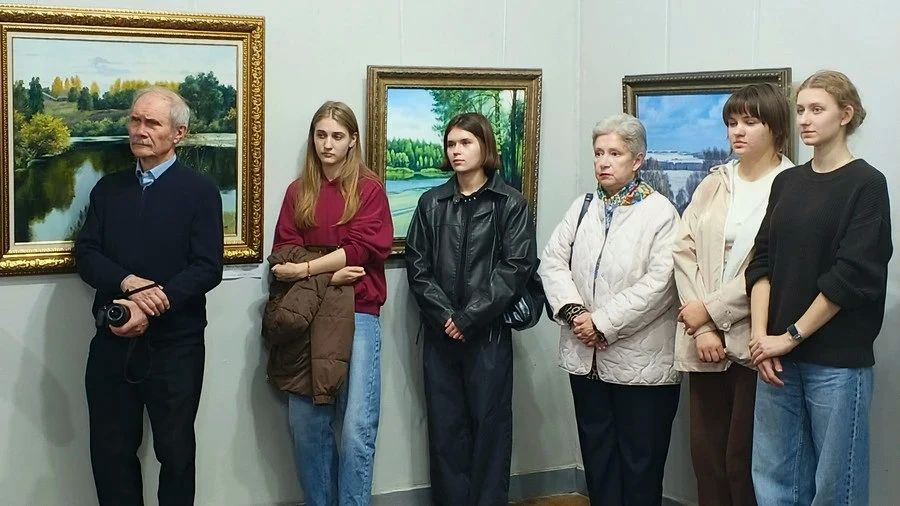 Память орловского художника Виктора Лупачёва почтили выставкой «Времена года» Память орловского художника Виктора Лупачёва почтили выставкой «Времена года»