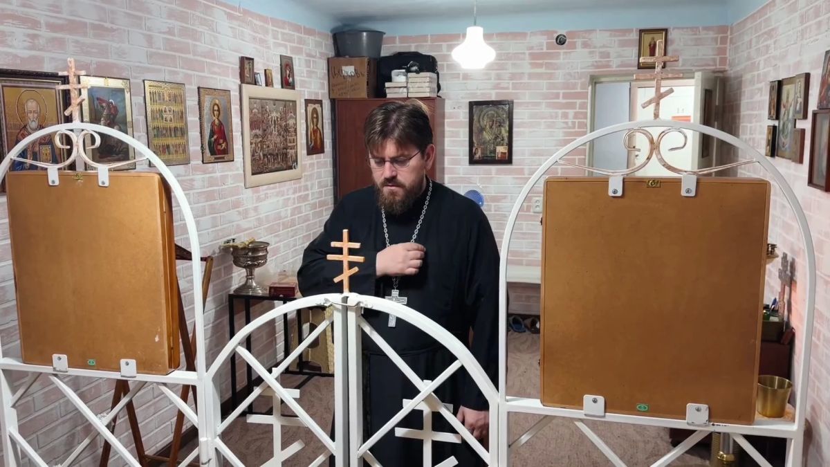 Орловский священник начал двухнедельное пастырское служение в зоне СВО