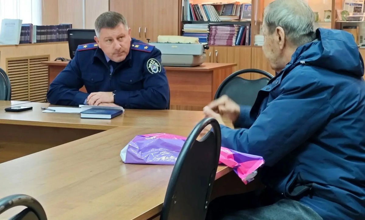 Руководитель следственного управления провёл личный приём граждан Руководитель следственного управления провёл личный приём граждан