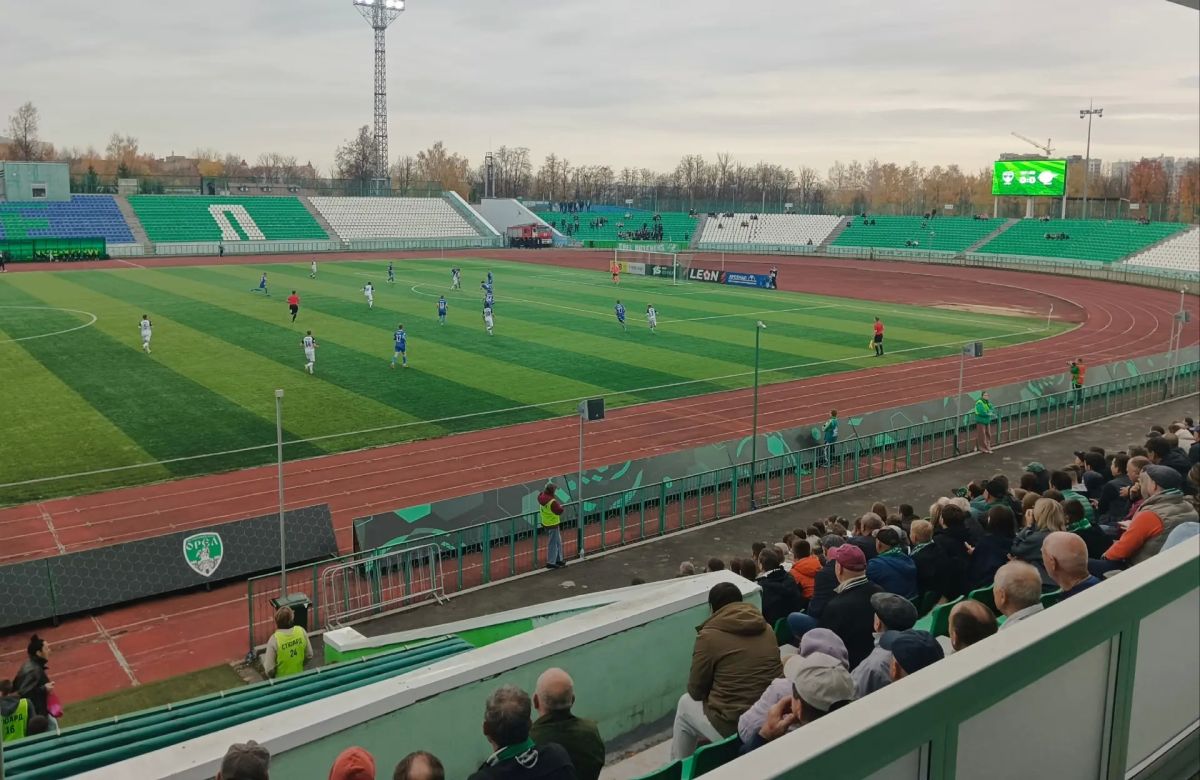 ФК «Орел» и пензенский «Зенит» в первом тайме не забили ФК «Орел» и пензенский «Зенит» в первом тайме не забили