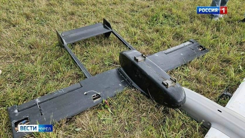 В Орловской области восстанавливают вышку связи и здание почты после атаки БПЛА