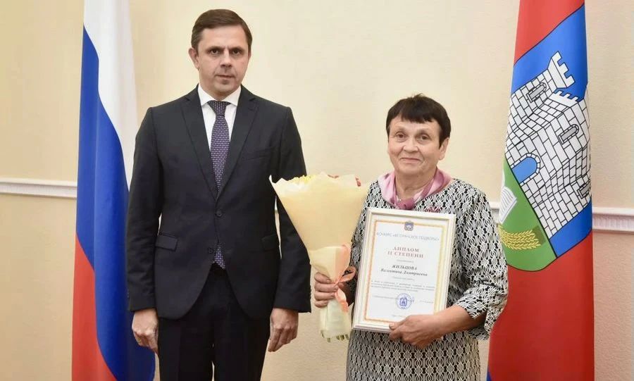 Трое орловцев получили награды за лучшие подворья Трое орловцев получили награды за лучшие подворья
