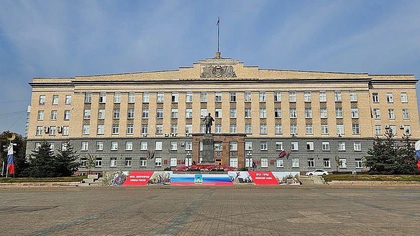 Совещание в правительстве Орловской области началось с минуты молчания