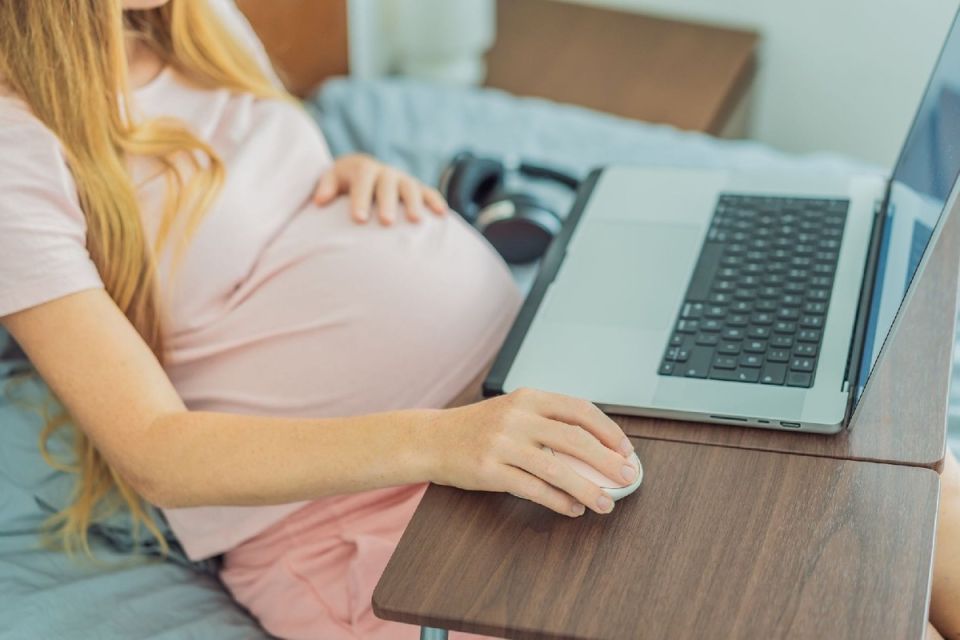 Новый закон о декретном отпуске: что ждет родителей в 2025 году?