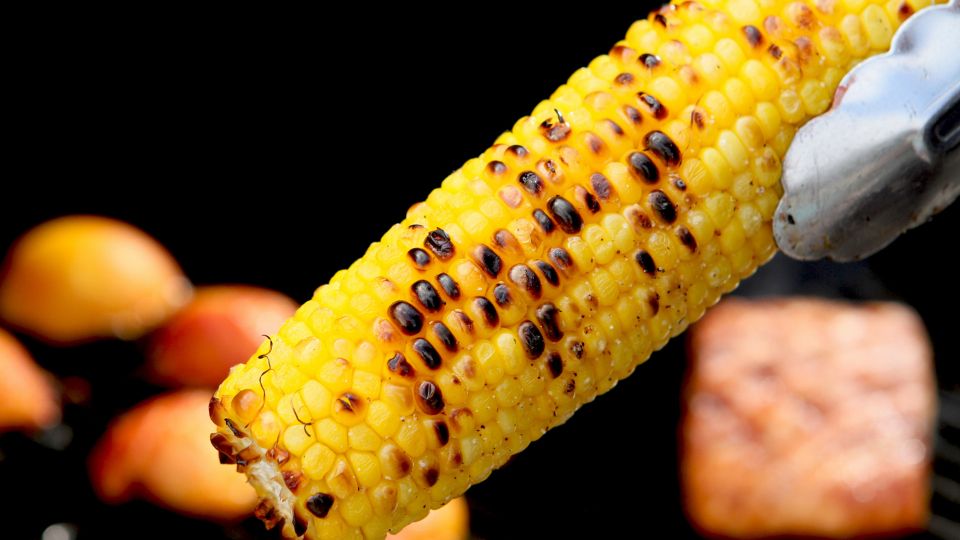 Кукуруза будет вкуснее, чем на пляже в Геленджике: приготовьте вот как