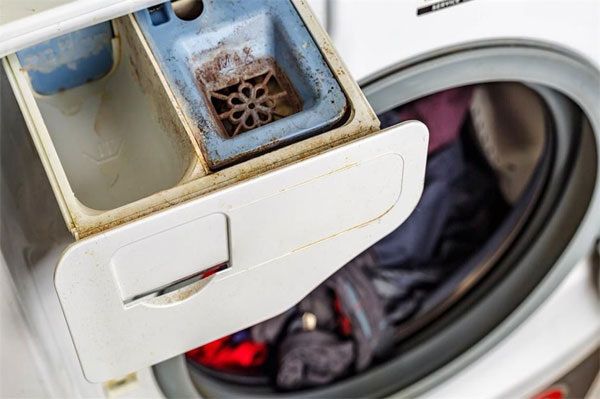 Как избавиться от неприятных запахов в стиральной машине