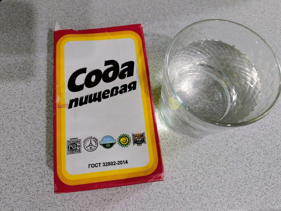 Как быстро вернуть блеск вашей старой сковороде без затрат и усилий