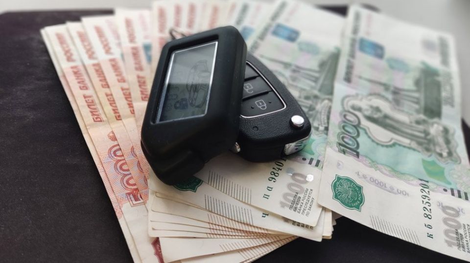 Работник столкнулся с неожиданным иском: как суд урезал требования работодателя по ДТП