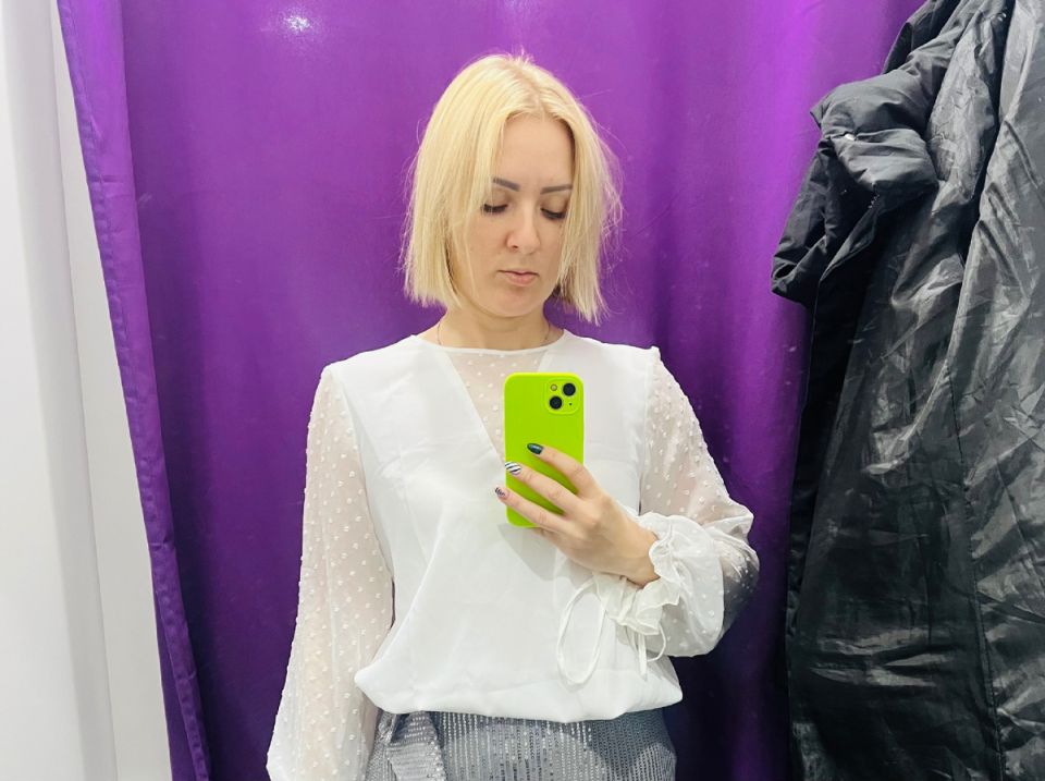 Как встретить 2025 год Змеи: советы по выбору наряда