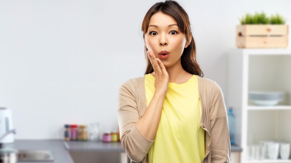 Гости с порога распознают неопрятную хозяйку: выдадут мигом эти 3 детали