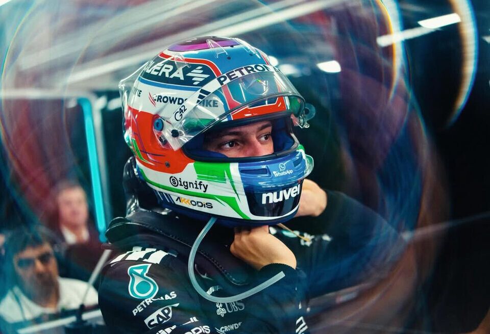 FIA выражает поддержку Кими Антонелли после угроз в интернете